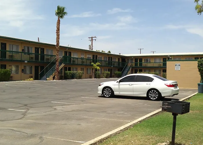 Travelodge 4th Avenue Motel