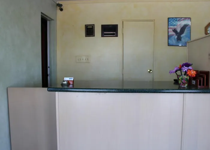 Travelodge 4th Avenue Yuma